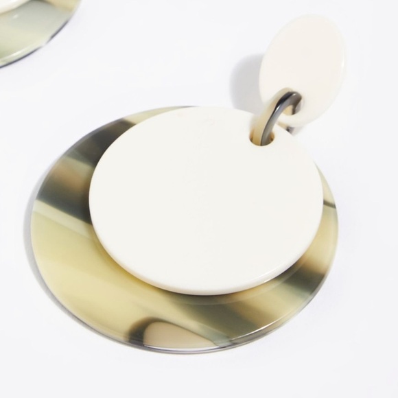 NWT Free People Resin Disc Drop Hoop Festival Modern Shapes Earrings - Picture 3 of 11